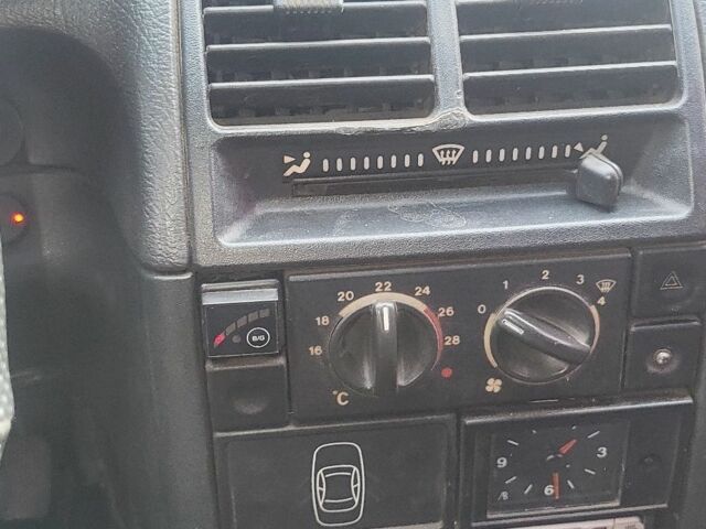 Сірий ВАЗ 2111, об'ємом двигуна 1.6 л та пробігом 488 тис. км за 1700 $, фото 7 на Automoto.ua