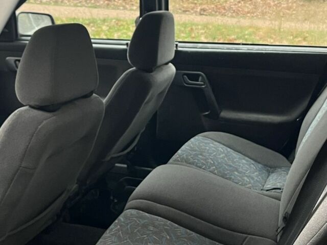 Серый ВАЗ 2111, объемом двигателя 1.5 л и пробегом 118 тыс. км за 1750 $, фото 6 на Automoto.ua