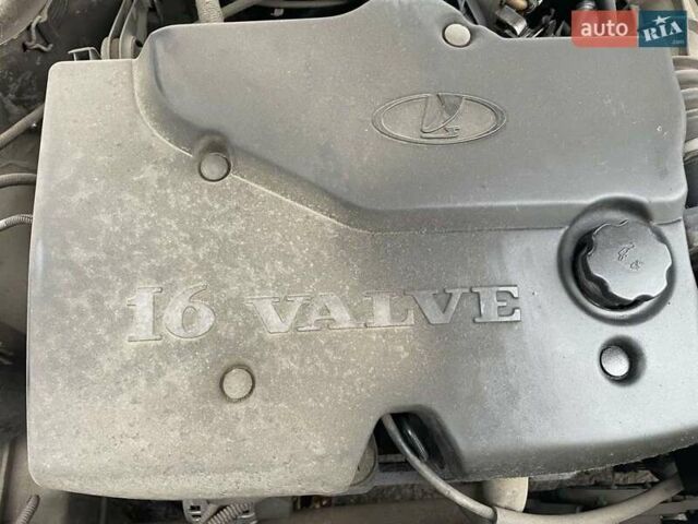 Серый ВАЗ 2111, объемом двигателя 1.6 л и пробегом 180 тыс. км за 1200 $, фото 14 на Automoto.ua