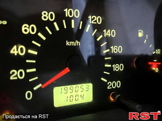 Сірий ВАЗ 2111, об'ємом двигуна 1.5 л та пробігом 199 тис. км за 2000 $, фото 7 на Automoto.ua