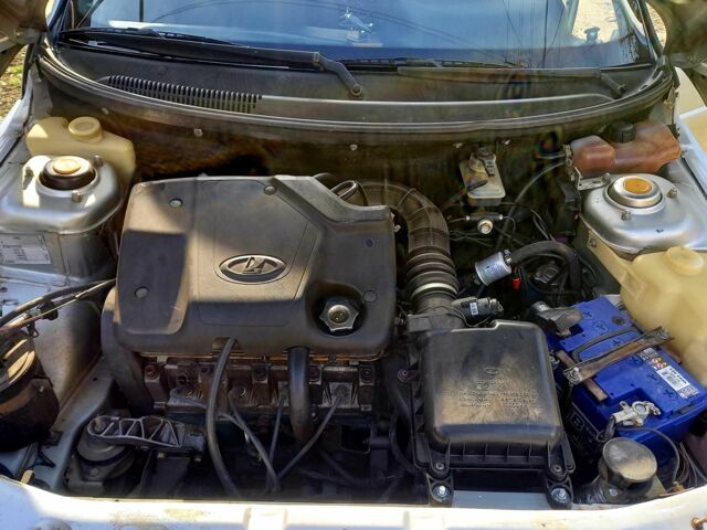 Сірий ВАЗ 2111, об'ємом двигуна 1.6 л та пробігом 275 тис. км за 2450 $, фото 7 на Automoto.ua