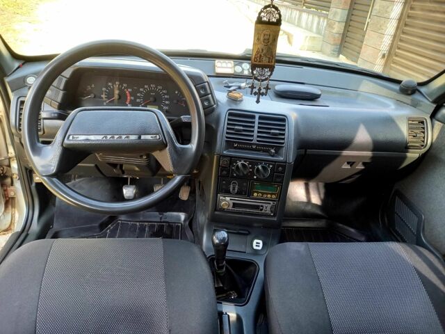 Сірий ВАЗ 2111, об'ємом двигуна 1.6 л та пробігом 275 тис. км за 2450 $, фото 3 на Automoto.ua