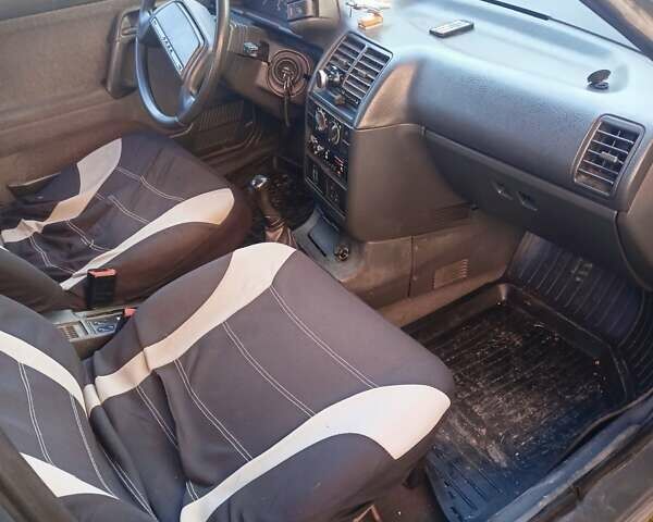 Серый ВАЗ 2111, объемом двигателя 1.6 л и пробегом 210 тыс. км за 1400 $, фото 2 на Automoto.ua