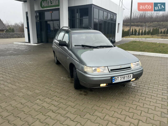 Серый ВАЗ 2111, объемом двигателя 1.6 л и пробегом 200 тыс. км за 1950 $, фото 2 на Automoto.ua