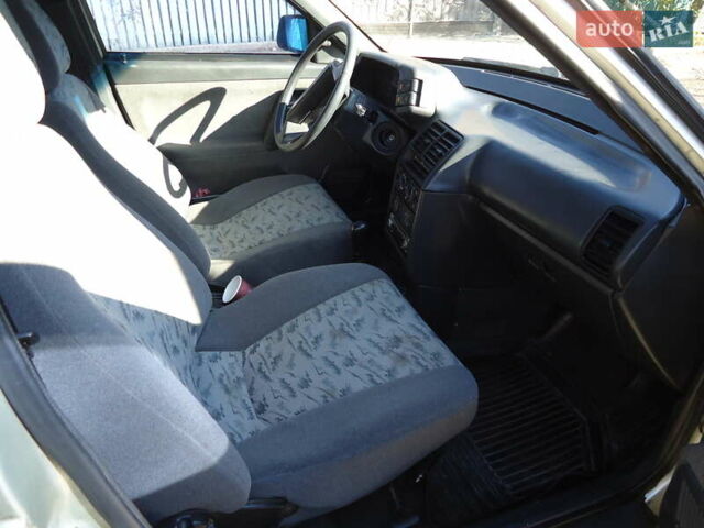 Сірий ВАЗ 2111, об'ємом двигуна 1.6 л та пробігом 220 тис. км за 1700 $, фото 4 на Automoto.ua