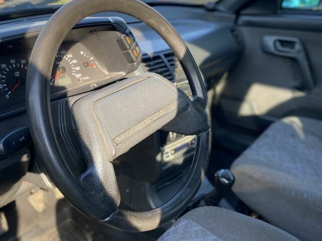 Сірий ВАЗ 2111, об'ємом двигуна 1.6 л та пробігом 220 тис. км за 2000 $, фото 3 на Automoto.ua