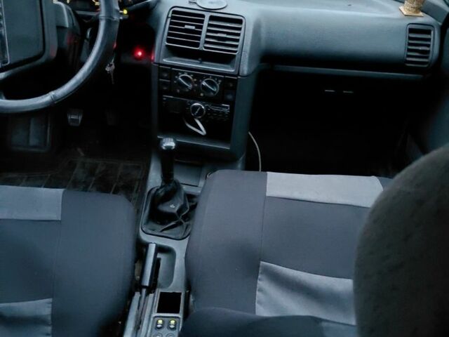 Сірий ВАЗ 2111, об'ємом двигуна 1 л та пробігом 164 тис. км за 1450 $, фото 6 на Automoto.ua