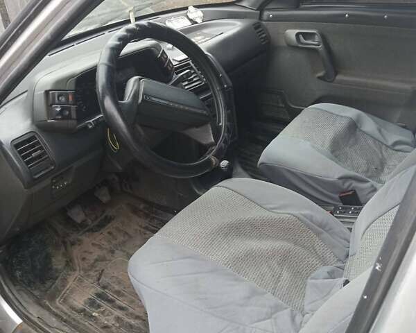 Серый ВАЗ 2111, объемом двигателя 1.6 л и пробегом 258 тыс. км за 1300 $, фото 6 на Automoto.ua