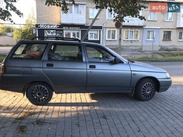 Серый ВАЗ 2111, объемом двигателя 1.6 л и пробегом 130 тыс. км за 2000 $, фото 12 на Automoto.ua