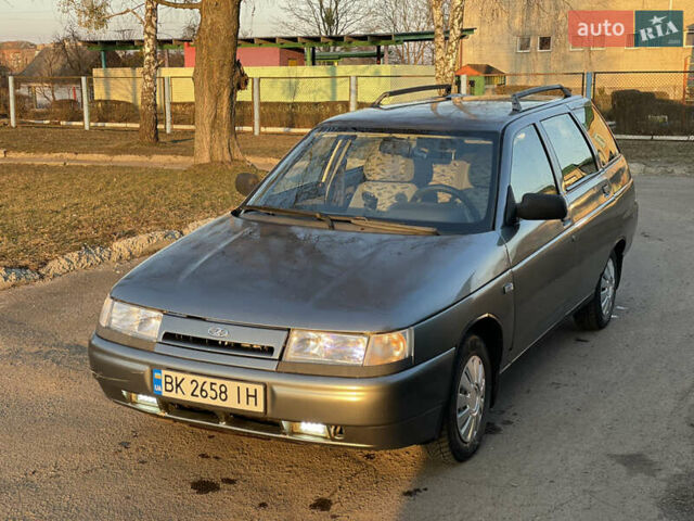 Серый ВАЗ 2111, объемом двигателя 1.6 л и пробегом 180 тыс. км за 1575 $, фото 9 на Automoto.ua