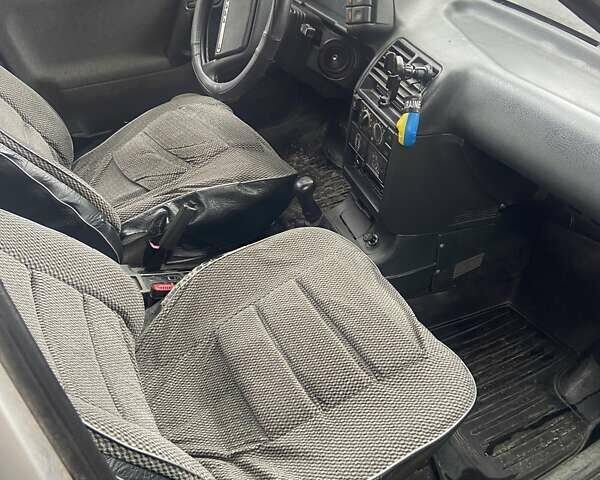 Серый ВАЗ 2111, объемом двигателя 1.6 л и пробегом 193 тыс. км за 1300 $, фото 4 на Automoto.ua