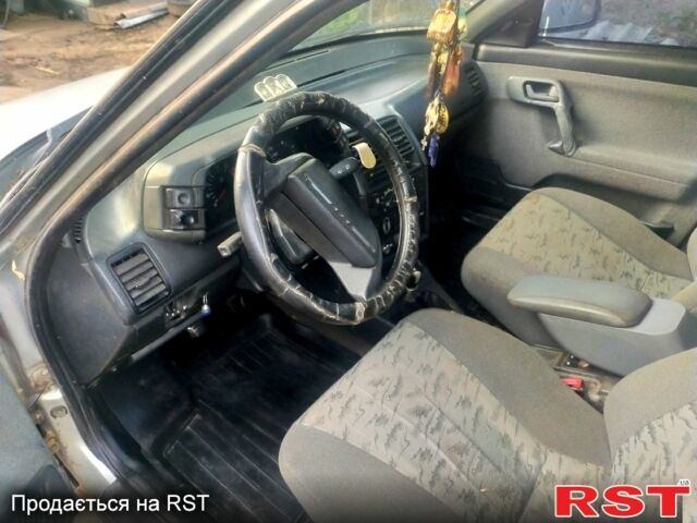 Серый ВАЗ 2111, объемом двигателя 1.6 л и пробегом 231 тыс. км за 1222 $, фото 4 на Automoto.ua