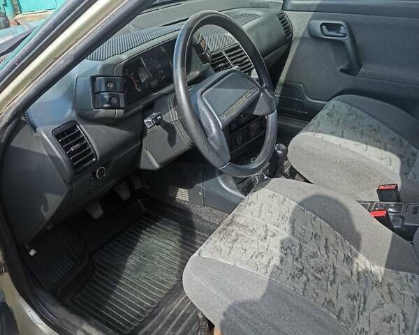Серый ВАЗ 2111, объемом двигателя 1.6 л и пробегом 304 тыс. км за 2400 $, фото 9 на Automoto.ua