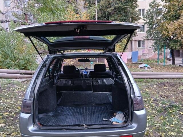 Серый ВАЗ 2111, объемом двигателя 1.6 л и пробегом 145 тыс. км за 2850 $, фото 2 на Automoto.ua