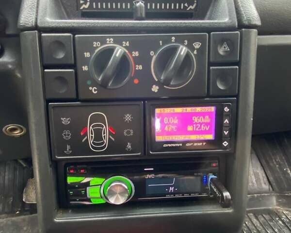 Серый ВАЗ 2111, объемом двигателя 1.6 л и пробегом 379 тыс. км за 1500 $, фото 11 на Automoto.ua