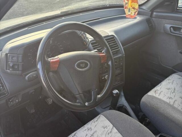 Серый ВАЗ 2111, объемом двигателя 1.6 л и пробегом 230 тыс. км за 2500 $, фото 6 на Automoto.ua