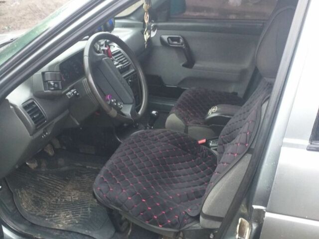 Серый ВАЗ 2111, объемом двигателя 1 л и пробегом 200 тыс. км за 1500 $, фото 1 на Automoto.ua