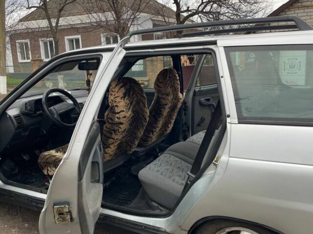 Сірий ВАЗ 2111, об'ємом двигуна 1.6 л та пробігом 70 тис. км за 1546 $, фото 4 на Automoto.ua