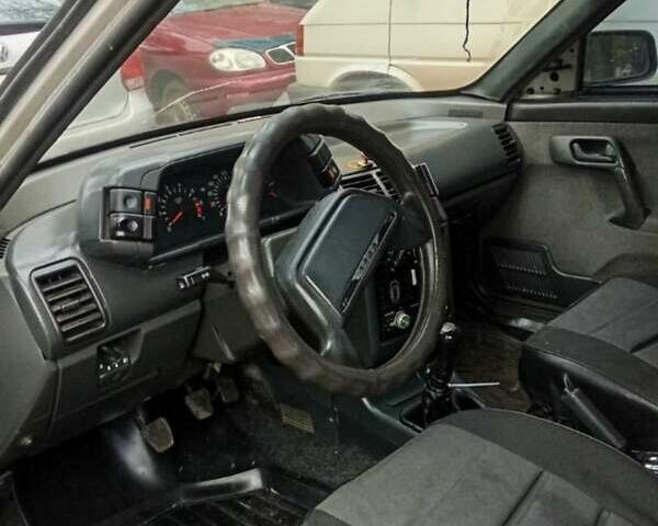 ВАЗ 2111 2006 в Кривом Роге на Automoto.ua Серый ВАЗ 2111, объемом двигателя 1.6 л и пробегом 277 тыс. км за 2000 $, фото 4 на Automoto.ua