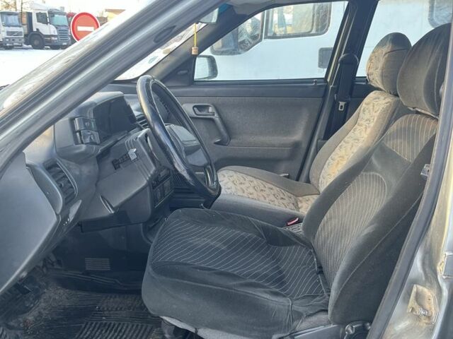 Серый ВАЗ 2111, объемом двигателя 1.6 л и пробегом 124 тыс. км за 700 $, фото 6 на Automoto.ua