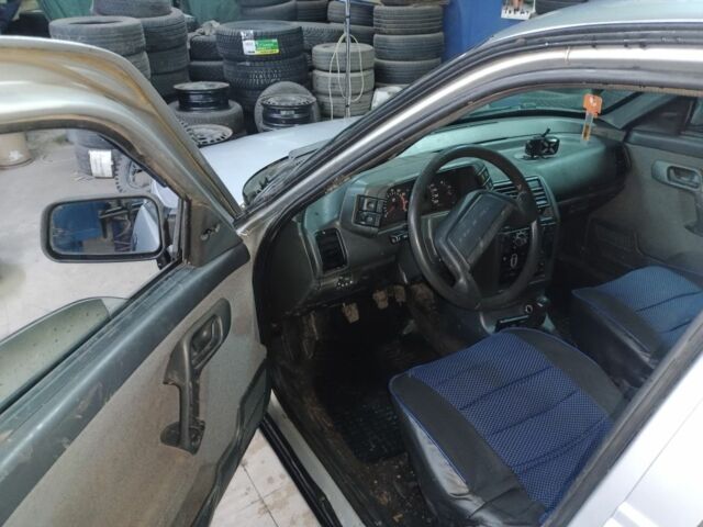 Серый ВАЗ 2111, объемом двигателя 1.6 л и пробегом 40 тыс. км за 1500 $, фото 5 на Automoto.ua