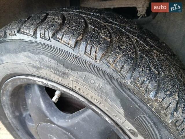 Серый ВАЗ 2111, объемом двигателя 1.5 л и пробегом 240 тыс. км за 999 $, фото 6 на Automoto.ua