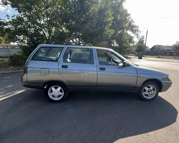 Сірий ВАЗ 2111, об'ємом двигуна 1.6 л та пробігом 218 тис. км за 2150 $, фото 4 на Automoto.ua