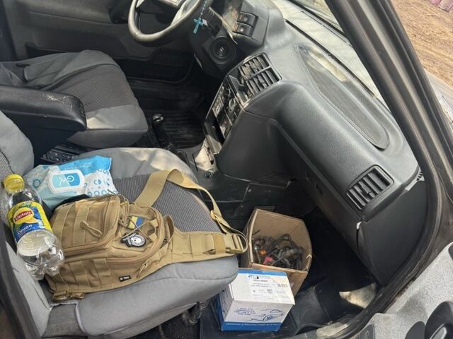 Серый ВАЗ 2111, объемом двигателя 1.6 л и пробегом 300 тыс. км за 1129 $, фото 5 на Automoto.ua