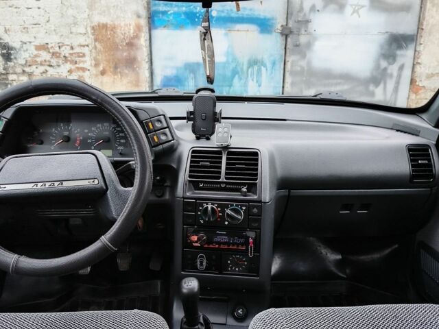 Серый ВАЗ 2111, объемом двигателя 1.6 л и пробегом 75 тыс. км за 3350 $, фото 4 на Automoto.ua