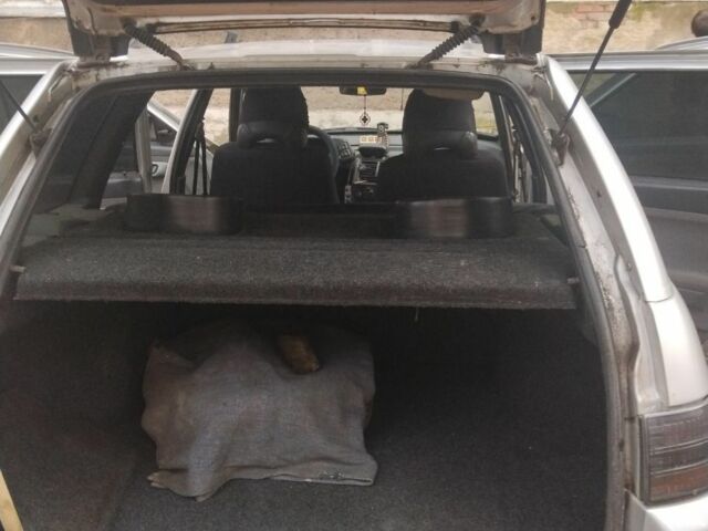 Серый ВАЗ 2111, объемом двигателя 1.6 л и пробегом 100 тыс. км за 2000 $, фото 7 на Automoto.ua