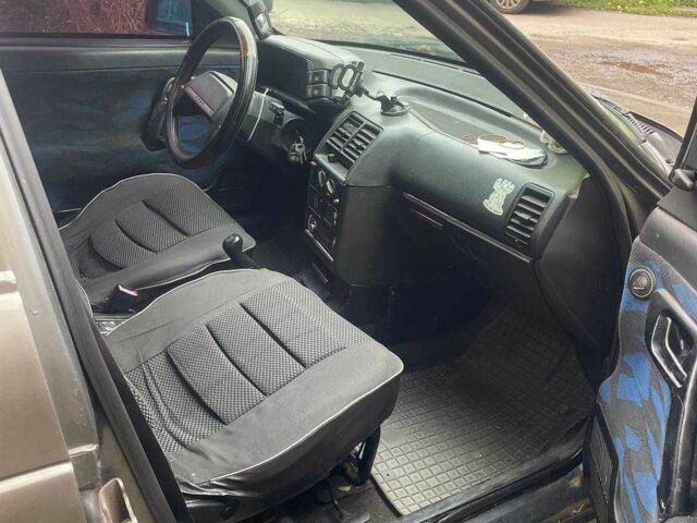 Серый ВАЗ 2111, объемом двигателя 0 л и пробегом 217 тыс. км за 1900 $, фото 9 на Automoto.ua