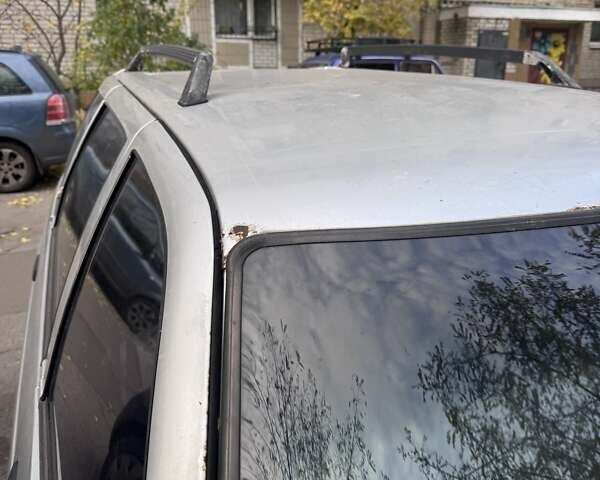 Серый ВАЗ 2111, объемом двигателя 1.6 л и пробегом 377 тыс. км за 1100 $, фото 4 на Automoto.ua