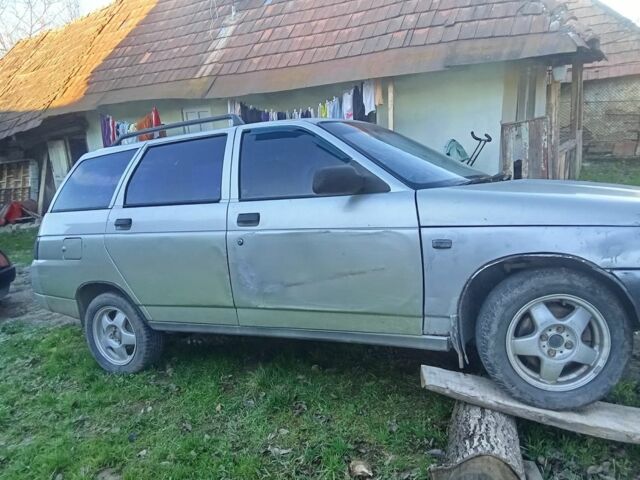 Серый ВАЗ 2111, объемом двигателя 1.6 л и пробегом 300 тыс. км за 700 $, фото 3 на Automoto.ua