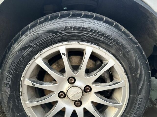 Серый ВАЗ 2111, объемом двигателя 1.6 л и пробегом 201 тыс. км за 1950 $, фото 3 на Automoto.ua