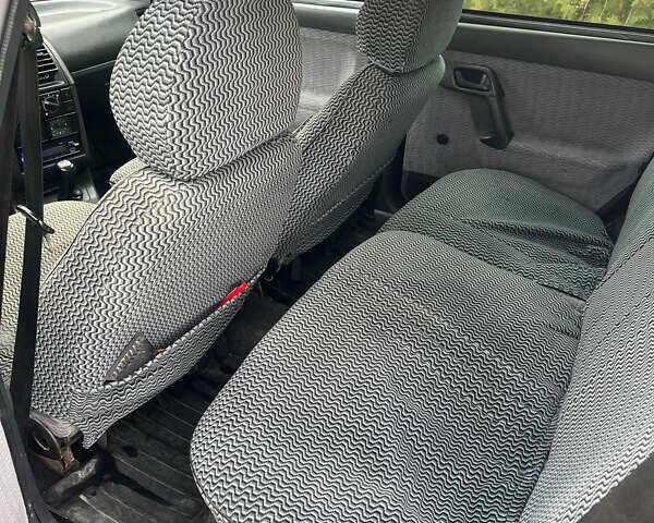 Серый ВАЗ 2111, объемом двигателя 1.6 л и пробегом 302 тыс. км за 1600 $, фото 5 на Automoto.ua