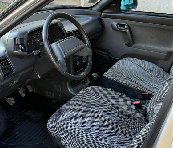 ВАЗ 2111 2006 в Синельниковом на Automoto.ua Серый ВАЗ 2111, объемом двигателя 0 л и пробегом 57 тыс. км за 2031 $, фото 7 на Automoto.ua