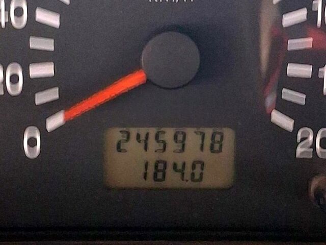 Сірий ВАЗ 2111, об'ємом двигуна 1.6 л та пробігом 240 тис. км за 2000 $, фото 4 на Automoto.ua