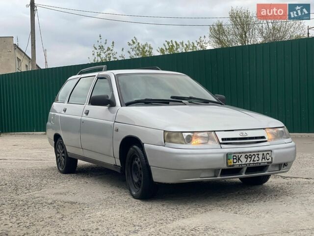 Серый ВАЗ 2111, объемом двигателя 1.6 л и пробегом 200 тыс. км за 1100 $, фото 2 на Automoto.ua