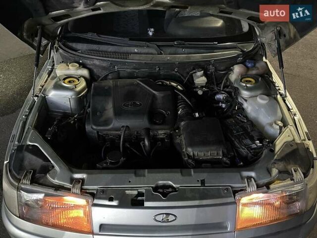 Серый ВАЗ 2111, объемом двигателя 1.6 л и пробегом 183 тыс. км за 2350 $, фото 6 на Automoto.ua
