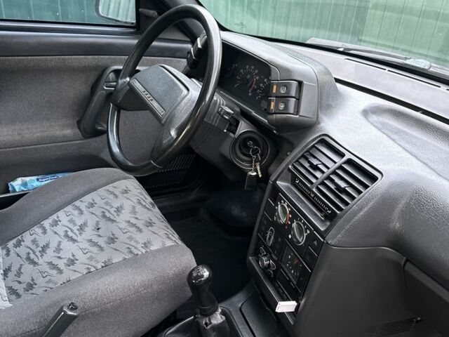 Серый ВАЗ 2111, объемом двигателя 1.6 л и пробегом 201 тыс. км за 1950 $, фото 7 на Automoto.ua