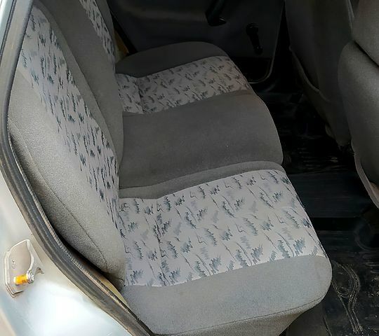 Серый ВАЗ 2111, объемом двигателя 1.6 л и пробегом 285 тыс. км за 2200 $, фото 4 на Automoto.ua