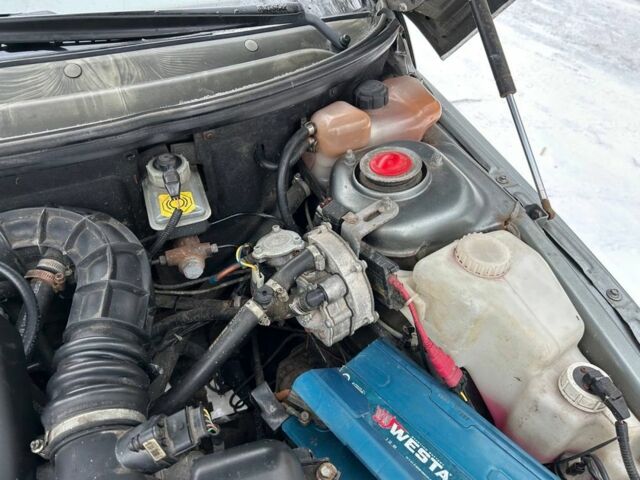 Серый ВАЗ 2111, объемом двигателя 1.6 л и пробегом 160 тыс. км за 2500 $, фото 19 на Automoto.ua