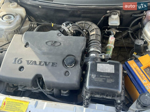 Серый ВАЗ 2111, объемом двигателя 1.6 л и пробегом 96 тыс. км за 3000 $, фото 7 на Automoto.ua