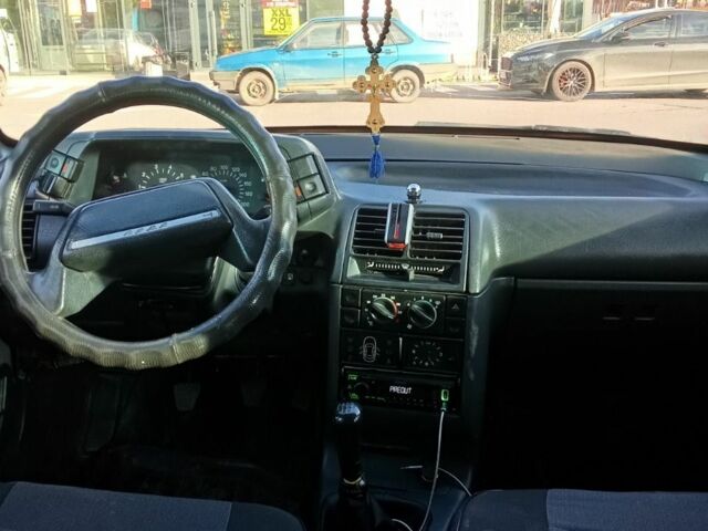 Серый ВАЗ 2111, объемом двигателя 0 л и пробегом 132 тыс. км за 2000 $, фото 4 на Automoto.ua