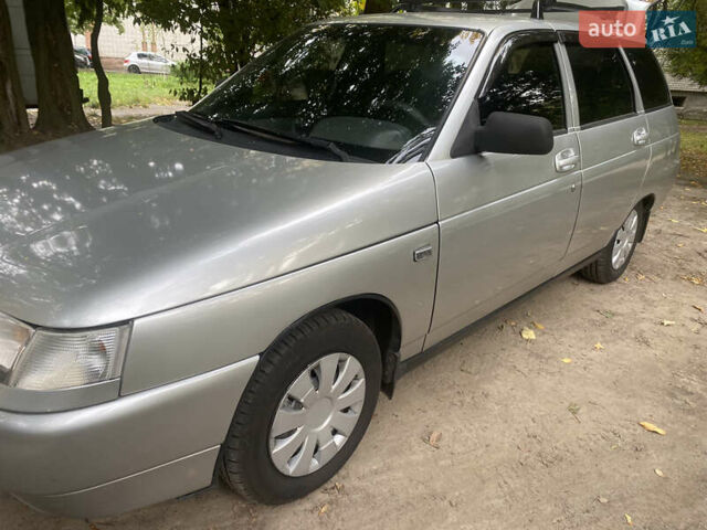 Серый ВАЗ 2111, объемом двигателя 1.6 л и пробегом 286 тыс. км за 2800 $, фото 1 на Automoto.ua