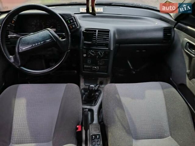 Серый ВАЗ 2111, объемом двигателя 1.6 л и пробегом 180 тыс. км за 1999 $, фото 14 на Automoto.ua