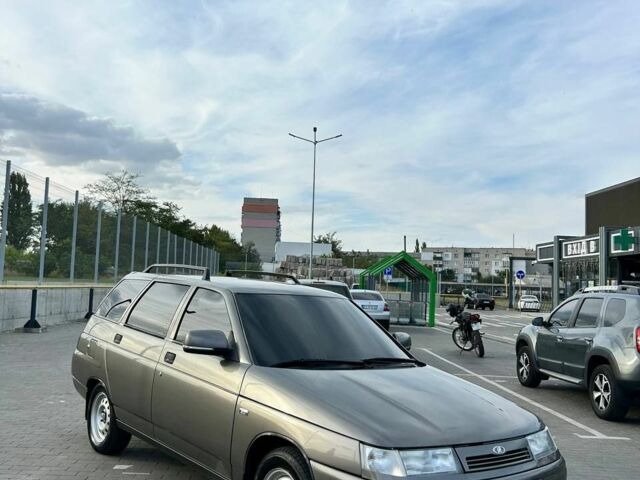 Сірий ВАЗ 2111, об'ємом двигуна 1.6 л та пробігом 250 тис. км за 3199 $, фото 4 на Automoto.ua