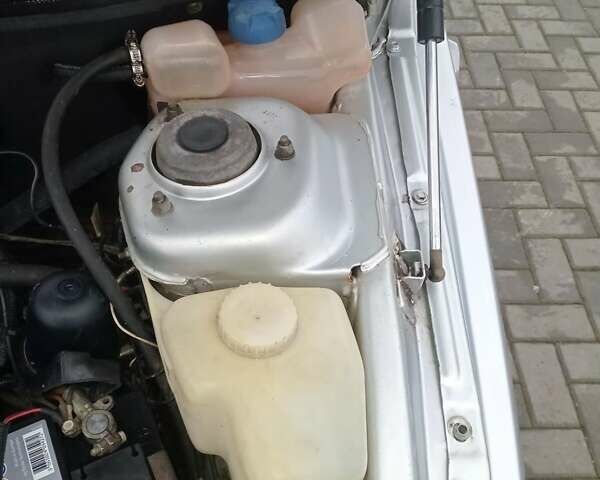 Серый ВАЗ 2111, объемом двигателя 1.6 л и пробегом 134 тыс. км за 2100 $, фото 22 на Automoto.ua