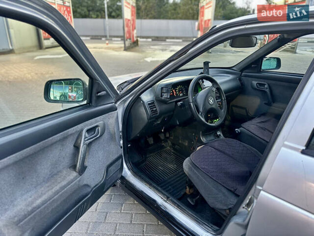 Серый ВАЗ 2111, объемом двигателя 1.6 л и пробегом 222 тыс. км за 899 $, фото 5 на Automoto.ua