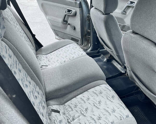 Сірий ВАЗ 2111, об'ємом двигуна 1.6 л та пробігом 196 тис. км за 2650 $, фото 8 на Automoto.ua